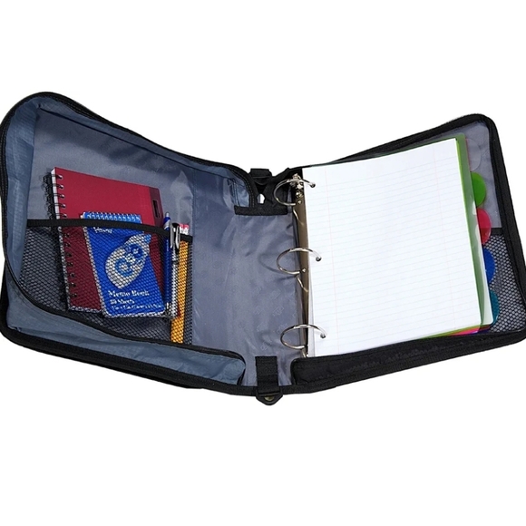NWT Case-it 2-Inch Round Ring Zipper Binder with Velcro Messenger Front - Picture 3 of 3